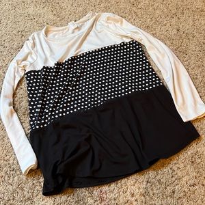 🛍 Black & White Color Block Top 🖤